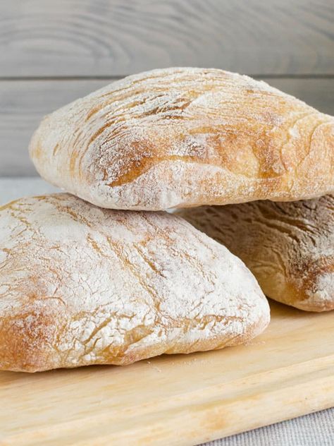 Sourdough Ciabatta Bread Recipe | Home Baking Blog Sourdough Discard Ciabatta Bread, Sourdough Ciabatta Bread, Sourdough Ciabatta Bread Recipe, Ciabatta Bread Recipes, Sourdough Ciabatta Recipe, Sourdough Tortillas Recipe, Sour Bread, Ciabatta Recipe, Sourdough Ciabatta