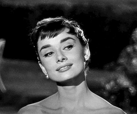 audrey hepburn in sabrina — gif Audrey Hepburn Gif, Audrey Hepburn Sabrina, Audrey Hepburn Pictures, Aubrey Hepburn, Audrey Hepburn, Wonderful Time, Film Festival, Join Us, Festival