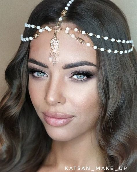 Halo Pearls Bohemian Headpiece Great Gatsby 1920s headband | Etsy Indian Headpiece, Head Chain Jewelry, Bridal Hair Chain, Bohemian Headpiece, 1920s Headband, Beaded Headpiece, Evening Hairstyles, Rhinestone Headpiece, Headpiece Jewelry