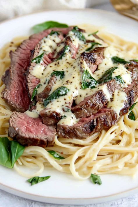 Steak Garganzola Alfredo, Steak And Fettuccine, Savory Steak Gorgonzola Alfredo With Creamy Parmesan Sauce, Steak Gorgonzola Pasta, Olive Garden Steak Gorgonzola Recipe, Steak Alfredo Pasta, Steak Gorgonzola Alfredo, Steak Pasta Recipes, Gorgonzola Alfredo