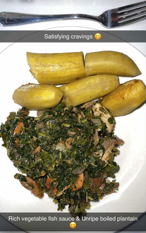 Vegetable fish sauce and unripe boiled plantain mostly low in fat and carbohydrates, but high in vitamins, minerals and dietary fiber. Boiled Plantains, Low Calorie Meal, Daniel Fast, Fish Sauce, Dietary Fiber, Low Calorie Recipes, Low Calorie, Vitamins, Sauce