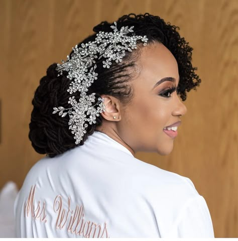 Sisterlock Styles For Wedding, Wedding Hairstyles For Sisterlocks, Sisterlocks Wedding Styles, Braids Bridal Hairstyles African, Microlocs Bridal Hairstyles, Sisterloc Wedding Styles, Sisterlocks Bridal Hairstyles, Sister Loc Wedding Hairstyles, Wedding Microlocs Hairstyles