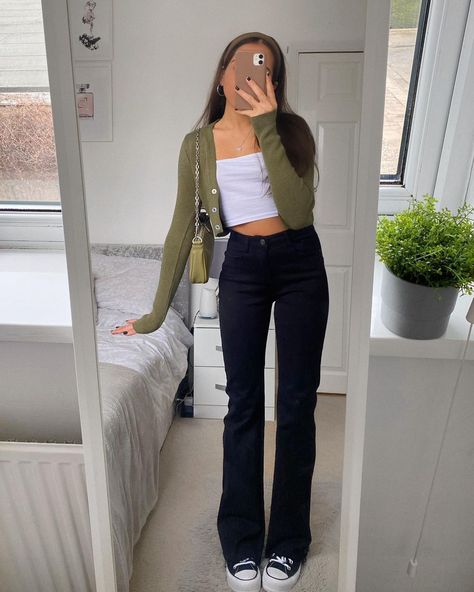 Awards Assembly Outfit School, Leggings And Tee Outfit, Gracie Concert, College Clothes, Inspo Fits, Outfit Tips, Looks Pinterest, Concert Fits, Dream Style