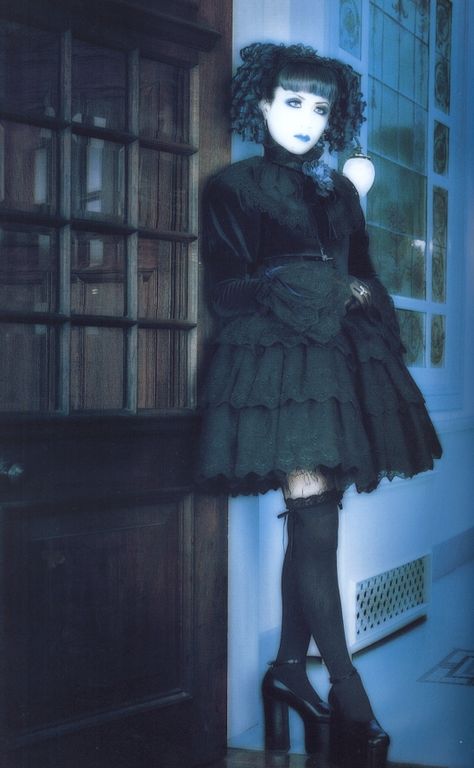 Romantic Goth Male, Japanese Goth, J Goth, Ouji Fashion, Harajuku Goth, Malice Mizer, Kei Visual, Build A Website, Kei Fashion