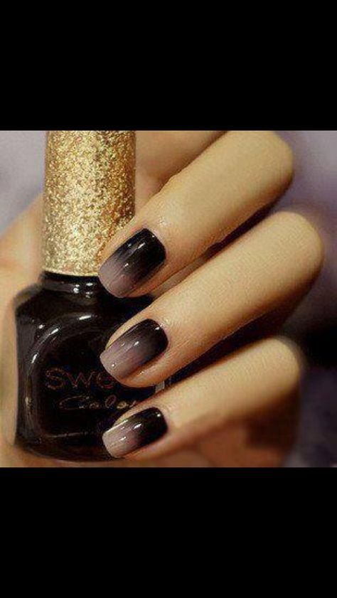 LOVE IT!! Black and brown ombre nails Fantastic Nails, Black Ombre Nails, Unghie Sfumate, Ombre Manicure, Black Nail Art, Nail Polish Trends, Her Nails, Bohol, Get Nails