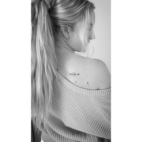 Cest la Vie Tattoo #tattoo #cestlavie #cestlavietattoo #smalltattoo #shouldertattoo #girlytattoo Vis Ta Vie Tattoo Meaning, Cest La Vie Tattoo Arm, Ce Est La Vie Tattoo, Cest La Vie Tattoo, La Vie Tattoo, C’est La Vie Tattoo Ideas, Cest La Vie T Shirt, Girly Tattoos, Tattoo Tattoo