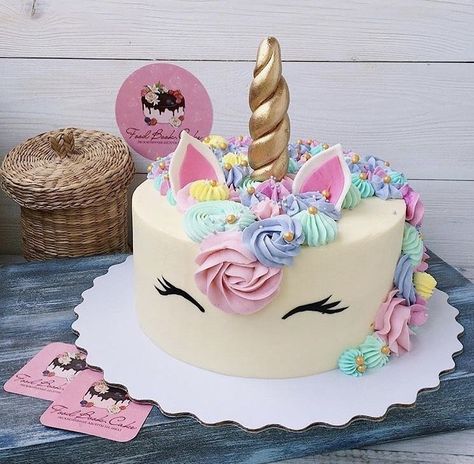 Birthday Themes For Kids, Unicorn Birthday Cake Ideas, Savory Cakes, Unicorn Birthday Party Decorations, Bolo Minnie, Unicorn Themed Birthday Party, Unicorn Birthday Cake, Kids Birthday Themes, Number Cakes