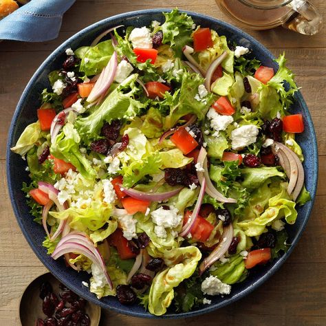 Vege Salads Healthy, Butternut And Feta Salad, Green Salad With Feta Cheese, Salad With Pecans And Feta, Tossed Salad Recipes, Beat Feta Salad, Salad With Walnuts And Feta, Lunch 2023, Toss Salad