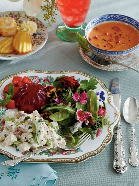 Already have an easy chicken salad recipe you love? No matter, you're still going to want to give this tarragon chicken salad a try. Celery Recipe, Luncheon Recipes, Tarragon Chicken Salad, Church Potluck Recipes, Hot Chicken Salads, Luncheon Menu, Church Recipes, Chicken Spaghetti Casserole, Tarragon Chicken