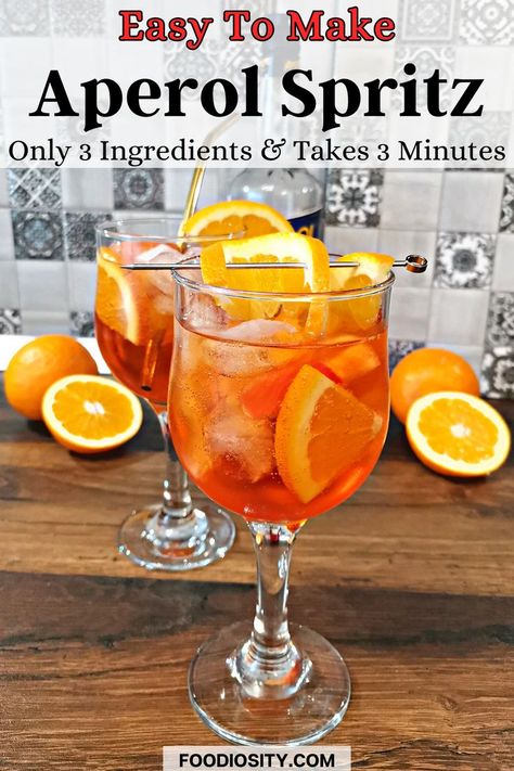 Aperol Spritz is a great and easy-to-make champagne cocktail that only requires 3 ingredients and doesn't take more than 3 minutes! Sparkling Water Cocktail, Spritz Drink, Cocktails To Make At Home, Sparkling Wine Cocktails, Christmas Champagne, Champagne Recipes Cocktails, Spritz Cocktail, Champagne Drinks, Italian Cocktails