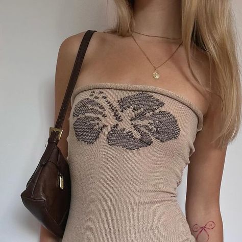 @patternedbyliza on Instagram: "🐻🤎👜🍄‍🟫🥯🍨unfortunately I’m too obsessed with this top so I’ll just carry on releasing new colours and versions of it until I get bored🙏🏼🙏🏼😽😽 Speaking of different versions, to all my girlies who love this design but don’t like wearing tube tops…stay tuned for what I’m releasing this week☺️🫣🫣🫶🏼🫶🏼🫶🏼  ***also I go away on the 3rd of July for a week, so the last day to place an order will be around the 25th June💘💘" Tube Tops, Place An Order, The Last Day, Flea Market, Tube Top, Stay Tuned, Fashion Ideas, Last Day, New Color