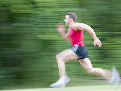 The Beginner's Guide to Getting Faster How To Be A Faster Runner, Exercise For Speed Running, How To Increase Running Speed, Running Drills For Speed, Fartlek Training, Spartan Workout, Improving Running Speed, Sprint Workout, Running Memes