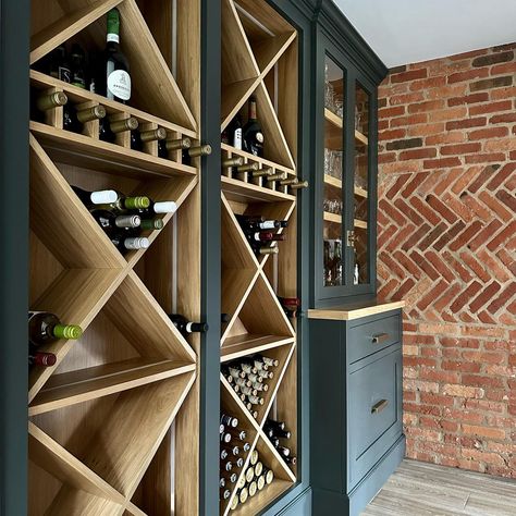 #homebar hashtag on Instagram • Photos and videos Built In Drinks Cabinet Kitchen, Built In Wine Cabinet, Wine Cabinet Ideas Built Ins, Alcove Bar, Wine Cupboard, Beach House Bar, Wine Storage Wall, Diy Corner Desk, Client Board