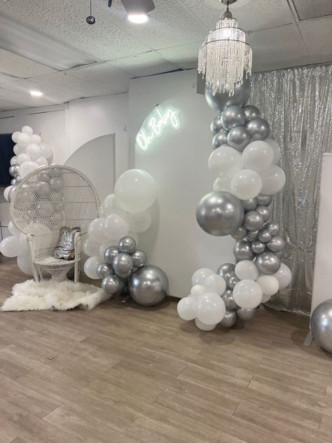 Silver Baby Shower Ideas, White And Silver Balloon Decor, White And Silver Gender Reveal, White And Silver Balloon Ring, Clear White And Silver Balloons, Silver Party, 18th Birthday Party, 18th Birthday, Elephant