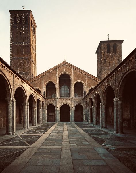 Colonnade Architecture, Arcade Architecture, Perspective Pictures, Romanesque Art, Italy Architecture, Italy Milan, Perspective Drawing Architecture, Romanesque Architecture, Perspective Photography