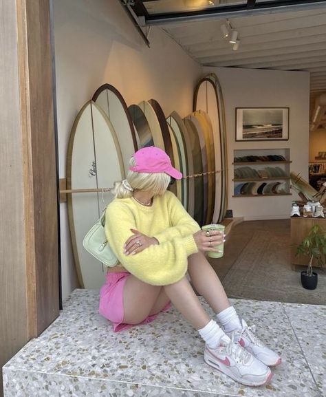 30 Cute Summer Outfits 2024 You Need to Know Pastel Outfits Aesthetic, Instagram Pictures Ideas, Nyc Spring Outfits, Cozy Ootd, Cute Pastel Outfits, Basic Summer Outfits, Outfit Old Money, Outfits Hot, Ig Poses