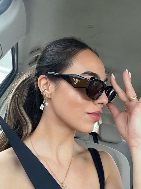 Prada Sunglasses Outfit, Prada Sunglasses Women 2023, Prada Sunglasses Aesthetic, Prada Sunglasses Women, Prada Sunglasses Women Aesthetic, Dior Sunglasses Women, Funny Glasses Pictures, Sunglasses Women Prada, Womens Prada Sunglasses