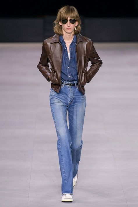 Celine Spring Summer 2020 Men Fashion Show Lamb Jacket, Celine Fashion, Men Fashion Show, Menswear Collection, 가을 패션, Blackpink Fashion, Fashion 2020, Vogue Paris, Max Mara