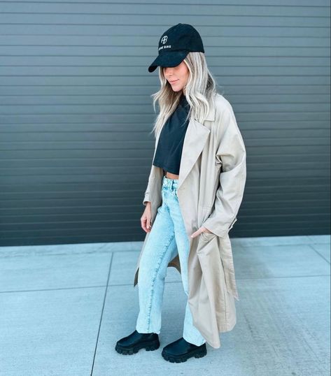 Street style basic ootd. Cates tee anine bing hat zara trench coat Anine Bing Hat Outfit, Anine Bing Cap, Trench Coat Outfit Fall, Fall Trench Coat, Fall Trench, Zara Trench Coat, Basic Ootd, Trench Coat Outfit, Hat Outfit