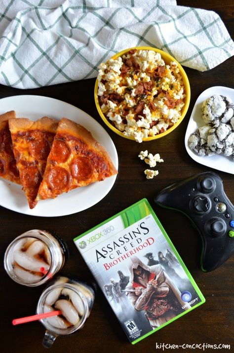 Video Game Date Night Idea - A fun at home date night idea- Video Game Date Night! Check out all the fun including gift ideas, a dinner menu (including Jalapeno Popper Popcorn recipe) and other fun ideas! {ad} Video Game Date Night Aesthetic, Video Game Night Aesthetic, Video Game Date Night, Video Game Date, Gaming Date, Wholesome Activities, Abc Dates, Video Game Night, Game Date Night