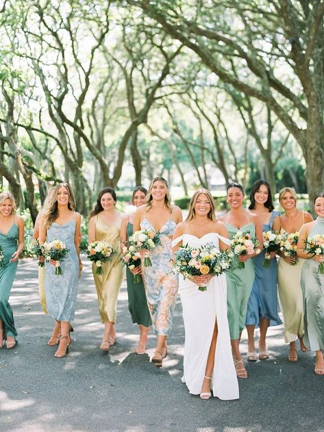 Destination Wedding Bridesmaid Dresses, Colorful Bridesmaid Dresses, Mismatched Bridesmaid Dresses Blue, Amelia Island Wedding, Garden Wedding Bridesmaids, Blue Green Wedding, Gold Photography, Beach Bridesmaids, Summer Bridesmaids