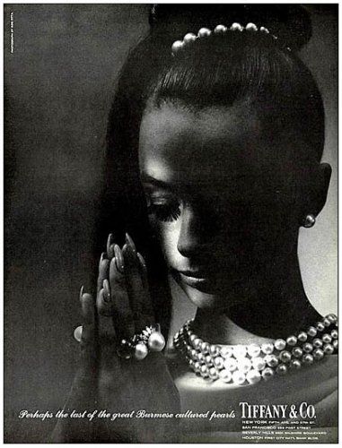 Cleopatra in vintage ads: Tiffany & Co 1962 BeingCleopatra.blogspot.com Jewellery Ads, Tiffany Pearls, Jewellery Advertising, Jewelry Ad, Avant Garde Jewelry, Tiffany And Co Jewelry, Vintage Tiffany, Jewelry Ads, Fashion Cover