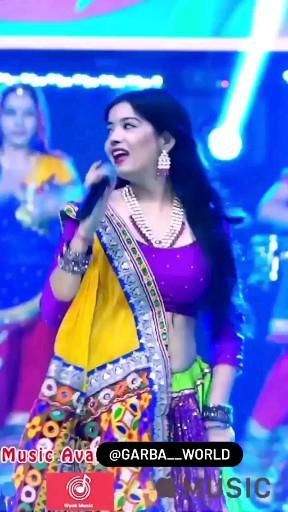 Gujrati Garba Dress, Gujrati Songs Status, Navratri Video Status Garba, Navaratri Status Video, Navratri Garba Photography, Navratri Status Video In Hindi, Garba Outfit Gujarati, Navratri Garba Look, Garba Video Dance Navratri