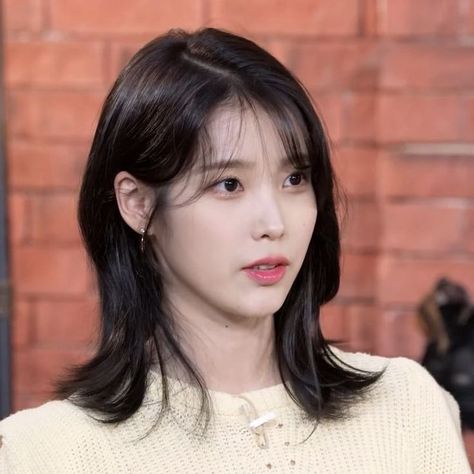 Iu Hairstyle, Short Haircut Hairstyles, Short Hair Asian, Iu Short Hair, Ulzzang Hair, Iu Hair, Korean Short Hair, Fashion Hairstyles, Asian Short Hair