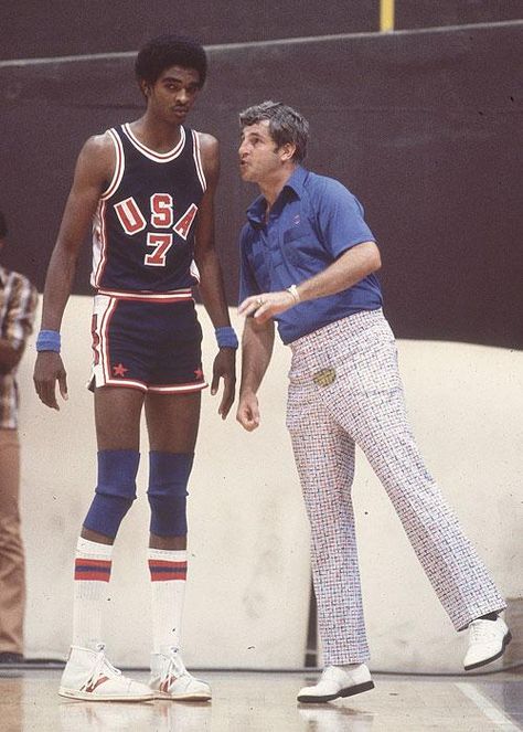 Indiana Basketball, Olympic Basketball, Ralph Sampson, Hoop Dreams, Vintage Basketball, Bleacher Report, Basketball Photography, Usa Basketball, Basketball Star