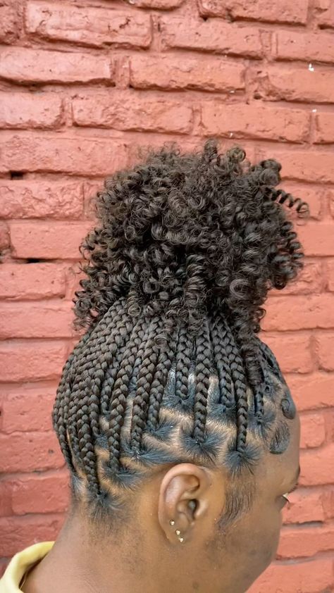 Shakk | #knotlessbraids ❤️🦋🦋 | Instagram Long 4c Hairstyles, Simple Braids Hairstyles, University Hairstyles, Simple Braided Hairstyles, Simple Braids, New Braided Hairstyles, Protective Style Braids, Style Braids, Natural Hair Bun Styles