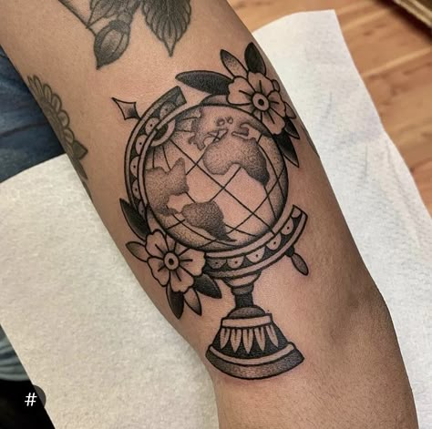 Alberta Tattoo, Plants Black And White, Black And White Plants, Traditional Compass Tattoo, Traditional Tattoo Black And Grey, Globe Tattoo, Traditional Tattoo Outline, Nautical Tattoo Sleeve, 2024 Tattoo