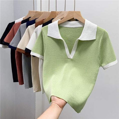 College Tops Women, Knitted Streetwear, Chocolate Pizza, Polo Shirt Outfits, Polo Fashion, Modest Casual Outfits, Basic Crop Top, Harajuku Women, Fashion Top Outfits