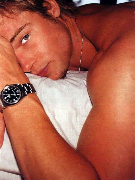 Brad Pitt Shirtless, Brad Pitty, Brad Pitt And Angelina Jolie, Rolex Explorer Ii, Tyler Durden, Rolex Explorer, Actor Picture, Christopher Nolan, Hot Actors