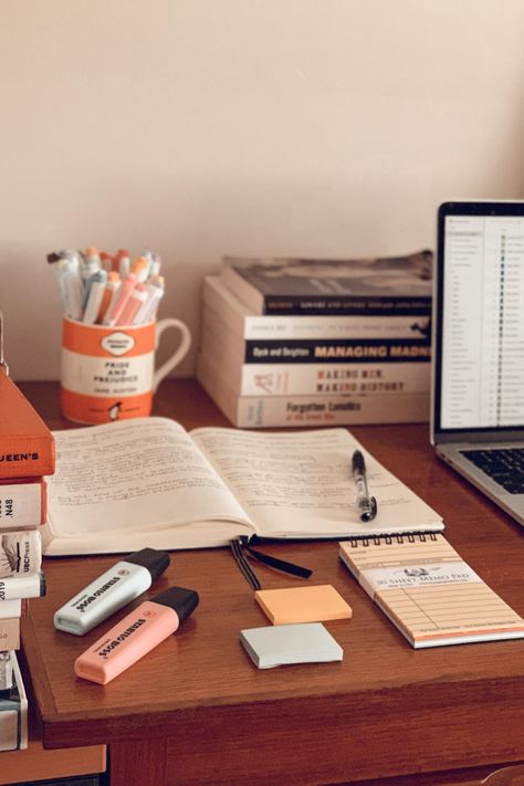 Working from home is great when I have my favourite stationary items with me. My stabilo highlighters are my favourite! Education Asethic, Teacher Mood Board Aesthetic, Teaching English Aesthetic, Teach Aesthetics, Primary Teaching Aesthetic, Home Schooling Aesthetic, Primary School Aesthetic, Primary Teacher Aesthetic, Literature Teacher Aesthetic