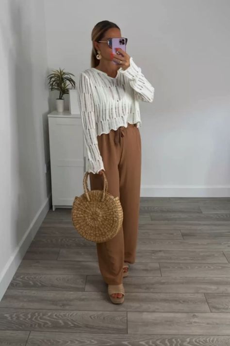 The most easy breezy casual chic summer look 🌞The Milan Top (£29) is made in Italy & perfect for your coastal vacations 🐚Shop at lucella.co.uk 🏹 #italianstyle #italianoutfit White Crochet Top Outfit, Crochet Top Outfit, White Crochet Top, Casual Chic Summer, Best Prom Dresses, Korea Style, Perfect Prom Dress, Dress Up Outfits, Top Outfit