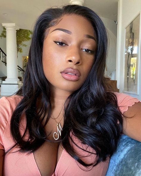 Thee Stallion Updates on Twitter: ".@theestallion via IG. “I haven’t been wearing foundation bc my hyperpigmentation is getting better 😭”… " Thee Stallion, Megan Thee Stallion, Hot Hair Styles, Natural Hair Journey, Getting Better, Hair Journey, Pretty People, Natural Hair Styles, Black Women