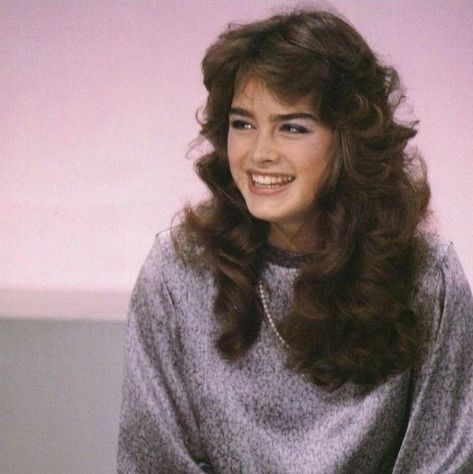 80s Haircuts, 80's Hairstyle, 1980s Hair, 80s Girl, 80s Women, 80s Hair, Brooke Shields, Beauty And Fashion, Dream Hair