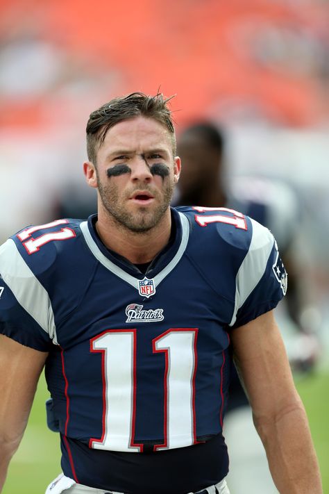 Julian Edelman (2560×3840) Julian Elderman, Sports Athletes, Rugby Sport, New England Patriots Football, Nfl Player, Julian Edelman, Patriots Football, Alexander Skarsgård, Number 11