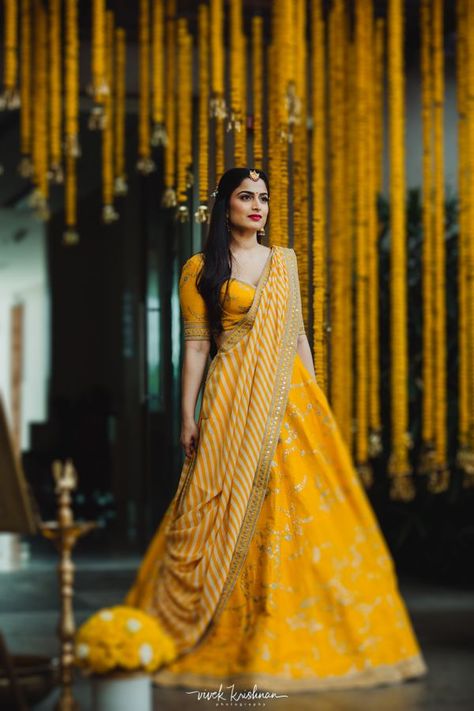 Lehenga Colors Based On The Horoscope For Our 2021 Brides-To-Be Haldi Dress For Bride, Lehenga Inspiration, Haldi Ceremony Outfit, Haldi Dress, Haldi Outfits, Haldi Outfit, Function Dresses, Lehenga Dupatta, Yellow Lehenga