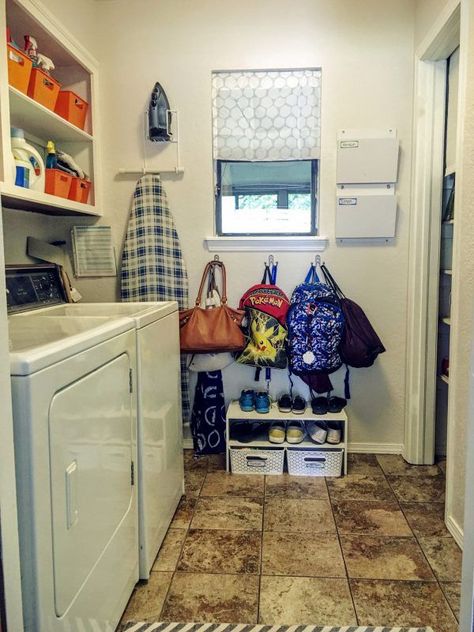 A drab laundry room gets an amazing makeover! See the easy updates made that give this room a bright and modern look! #laundryroom #laundryroommakeover #homereno #laundryroomreno #homediy #diyprojects Green Laundry Room, Home Basement, Laundry Makeover, Green Laundry, Messy House, Mud Rooms, Laundry Room Diy, Kids Room Organization, Doing Laundry