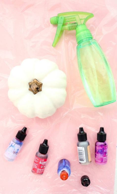 Ways To Decorate A Pumpkin, Make Your Own Alcohol, Diy Alcohol Ink, Decorate A Pumpkin, Creepy Haunted House, Diy Alcohol, Funny Halloween Decorations, Cute And Creepy, Fall Pumpkin Crafts