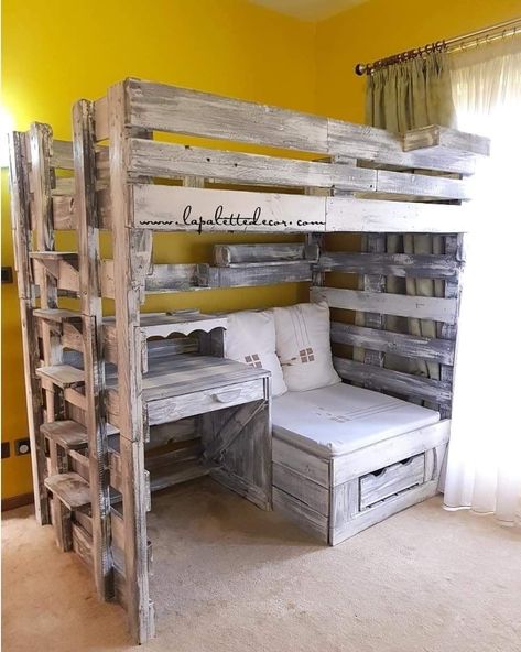 Loft Bedroom Ideas For Adults, Pallet Loft Bed, Pallet Bunk Beds, Pallet Room, Pallet Kids, Loft Bed Plans, Diy Loft Bed, Diy Bunk Bed, Bunk Bed With Desk