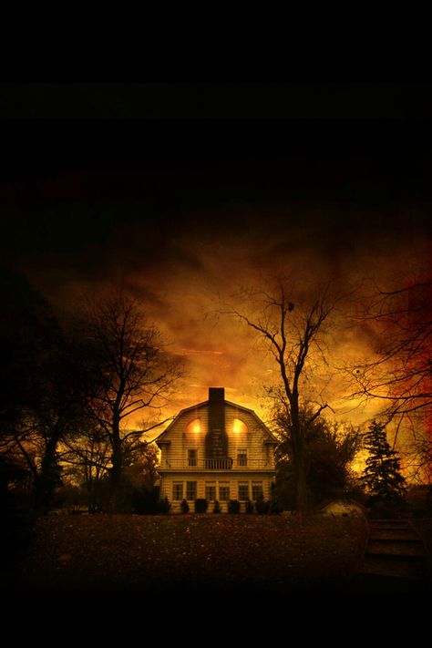 The Amityville Horror textless movie poster Textless Movie posters & Artwork #scififantasy movie posters #Horror movie posters #Action movie posters #Drama movie posters #Fantasy movie posters #musical movie posters All #textless #movieposters No words No text #artwork The Amityville Horror 1979, The Amityville Horror, Amityville Horror, Scary Houses, Clown Horror, Halloween Iii, Scary Wallpaper, Horror Movie Icons, Horror Artwork