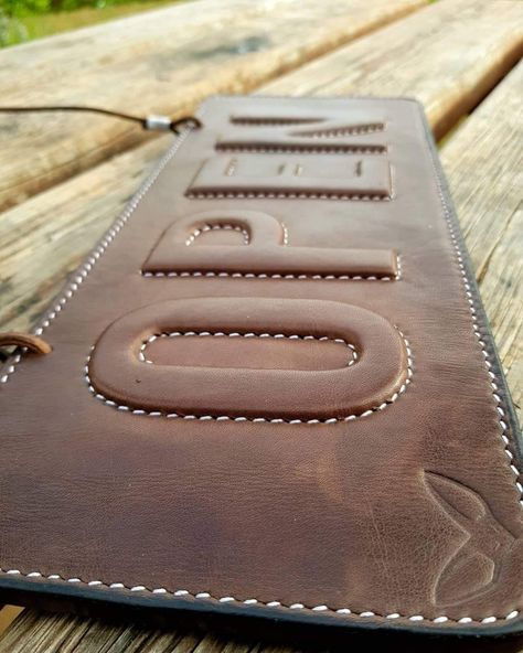 Leather Shop Interior, Leather Branding, Leather Handbag Patterns, Leather Working Patterns, Diy Leather Projects, Leather Trunk, Tooled Leather Bag, Leather Craft Projects, Leather Store