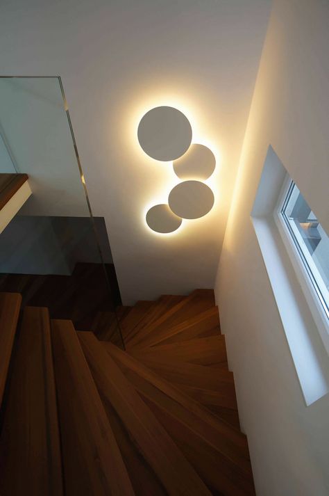 Vibia Wandleuchten Leuchte Puck Wall Art | Designbest Staircase Lighting Ideas, درج السلم, Modern Outdoor Wall Lighting, Staircase Lighting, Stair Lighting, Deco Luminaire, Modern Wall Lights, Luminaire Design, Staircase Design