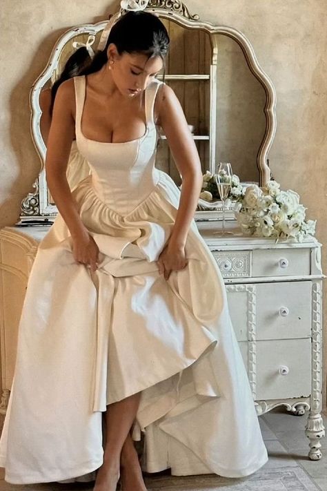 Susan Sarandon, Wedding Ideas Dresses, Pretty Wedding Dresses, Dream Wedding Ideas Dresses, Dream Wedding Ideas, A Wedding Dress, Pretty Wedding, Glam Dresses, Wedding Dress Inspiration