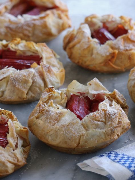 FILLO PASTRY DESSERT RECIPES — Antoniou Fillo Pastry Pastry Dessert Recipes, Filo Pastry Dessert, Rhubarb Tarts, Pear Tart Recipe, Filo Pastry Recipes, Filo Pie, Pie Pastry Recipe, Rhubarb Tart, Filo Pastry