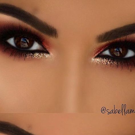 Red Formal Makeup, Smokey Red Eye Makeup, Eye Makeup Red Dress, Huda Beauty Lashes, Roller Lash Mascara, Hoco Ideas, Roller Lash, Red Eye Makeup, Red Dress Makeup