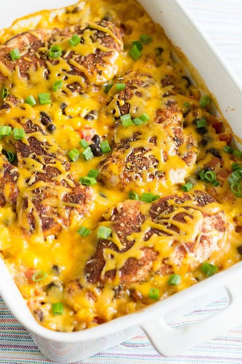 Tex-Mex Chicken & Rice Casserole - Lipgloss and Crayons Tex Mex Chicken And Rice, Tex Mex Chicken, Easy Chicken Casserole Recipes, Chicken Casserole Easy, Chicken Rice Casserole, Winter Cooking, One Dish Dinners, Chicken Dish, Pan Meals