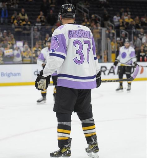 #nhl #bostonbruins Patrice Bergeron, Boston Bruins, Lady And Gentlemen, Nhl, Gentleman, Hockey, Boston, Ice Hockey